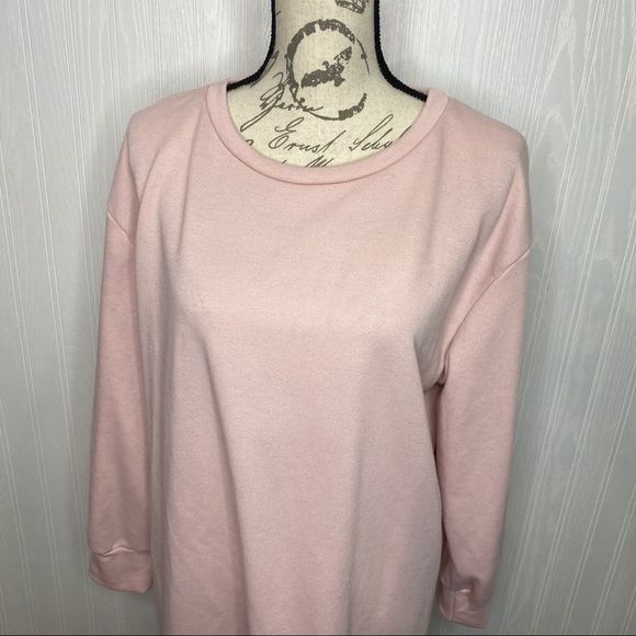 White Fox Boutique Pink Oversized Sweatshirt/Dress Size XS - Picture 2 of 9